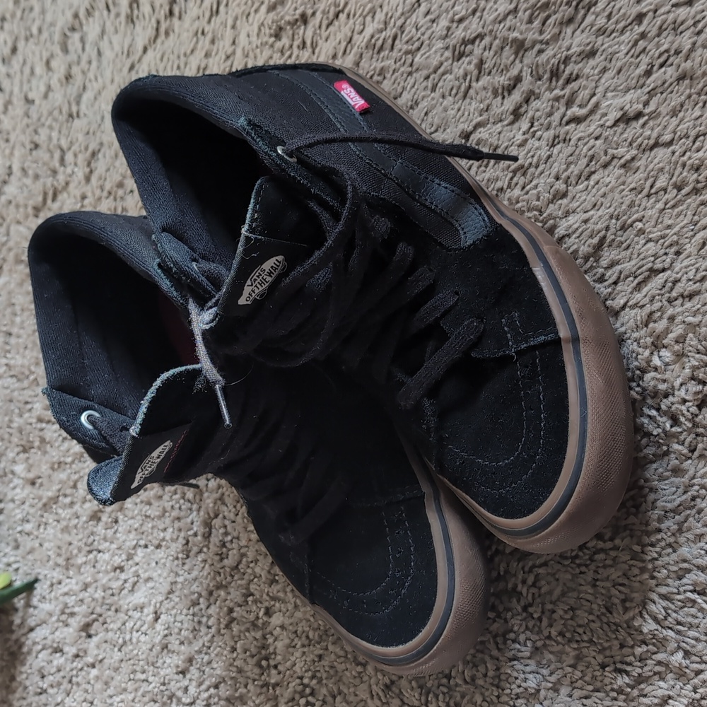Vans SK8-HI Pro in Black/Gum